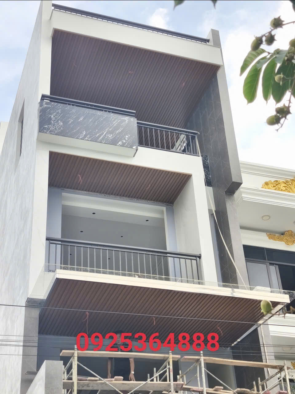 THI CÔNG TRẦN NHÔM LAM SÓNG TẠI HẢI PHÒNG